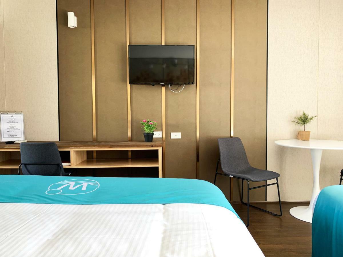 Mariners On The Waterfront Motel Бейтманс Бей Екстериор снимка